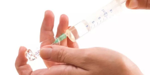 如何使用注射器注射長(zhǎng)效青霉素